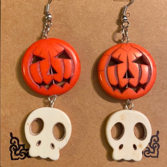 Halloween Earrings - Picture 1 of 2